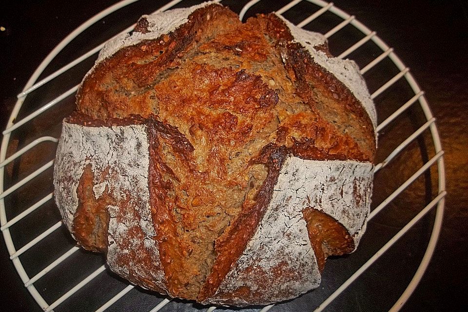 Bauernbrot aus dem Topf