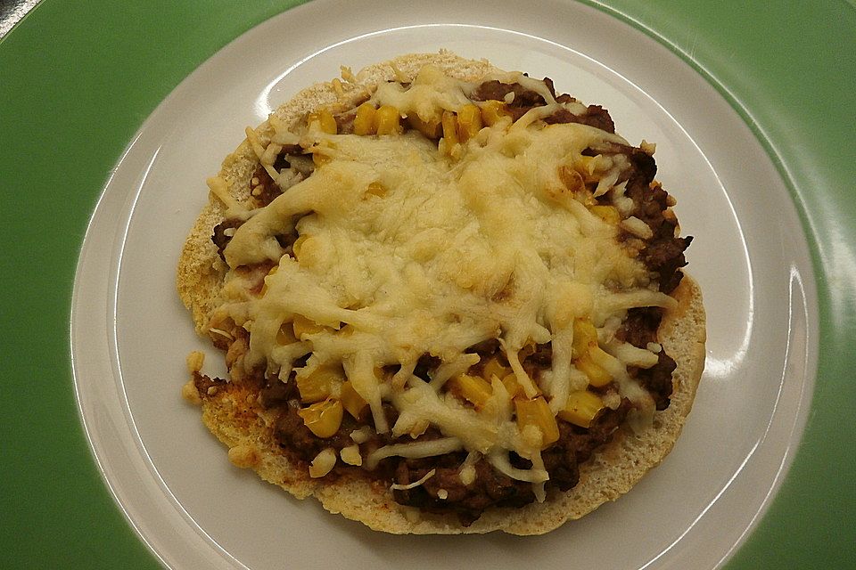 Überbackenes Hackfleisch - Fladenbrot