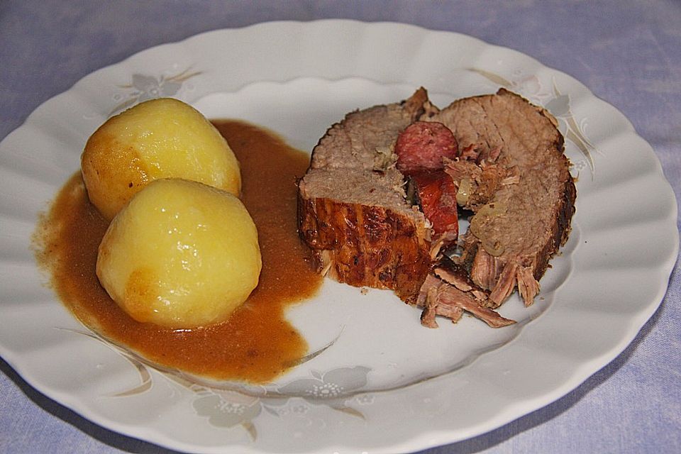 Gefüllter Rinderbraten (Rinderrollbraten)