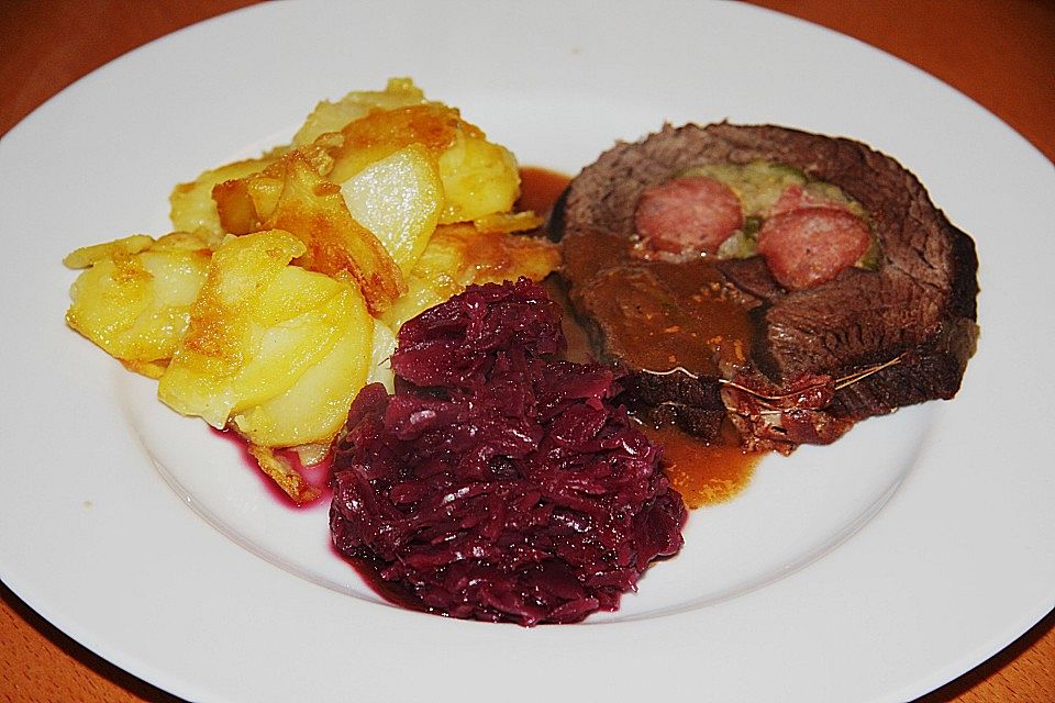 Gefüllter Rinderbraten (Rinderrollbraten)