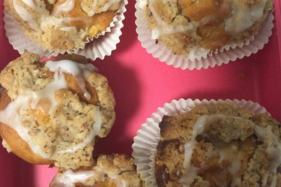 Marzipan - Apfel - Muffins mit Zimtstreuseln