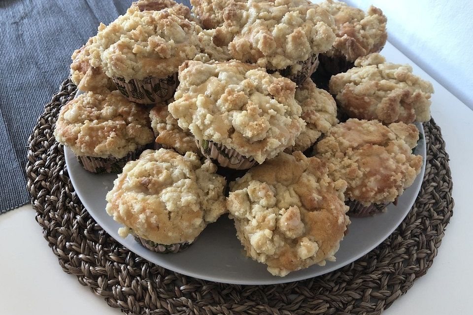 Marzipan - Apfel - Muffins mit Zimtstreuseln