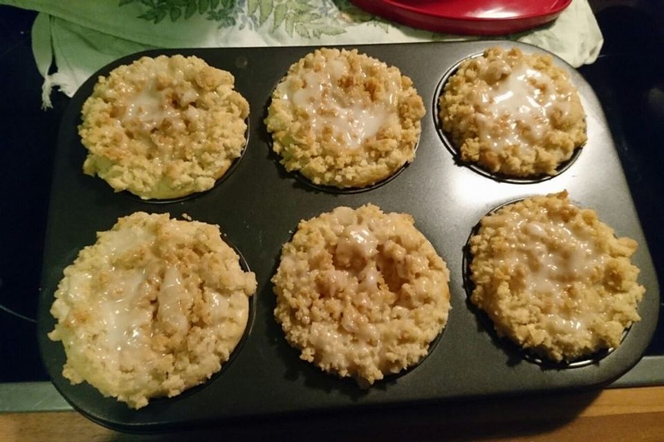 Marzipan - Apfel - Muffins mit Zimtstreuseln