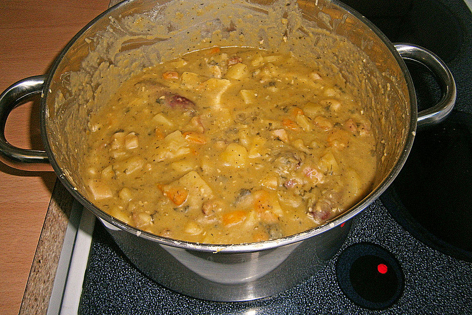 Erbsensuppe nach Uromas Art