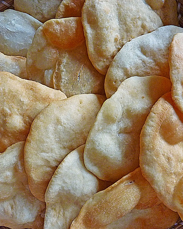 Ausgebackenes indianisches Brot