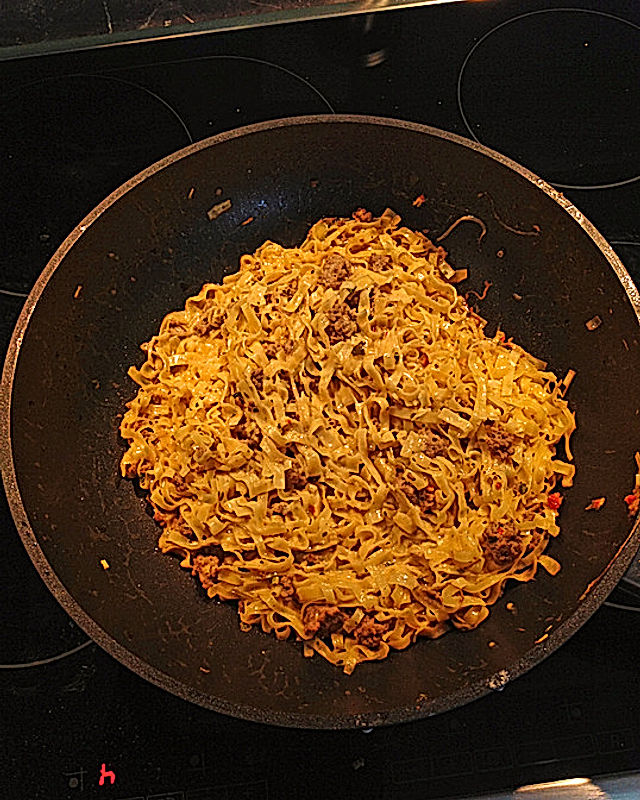 Hack - Chili - Curry - Soße für Pasta