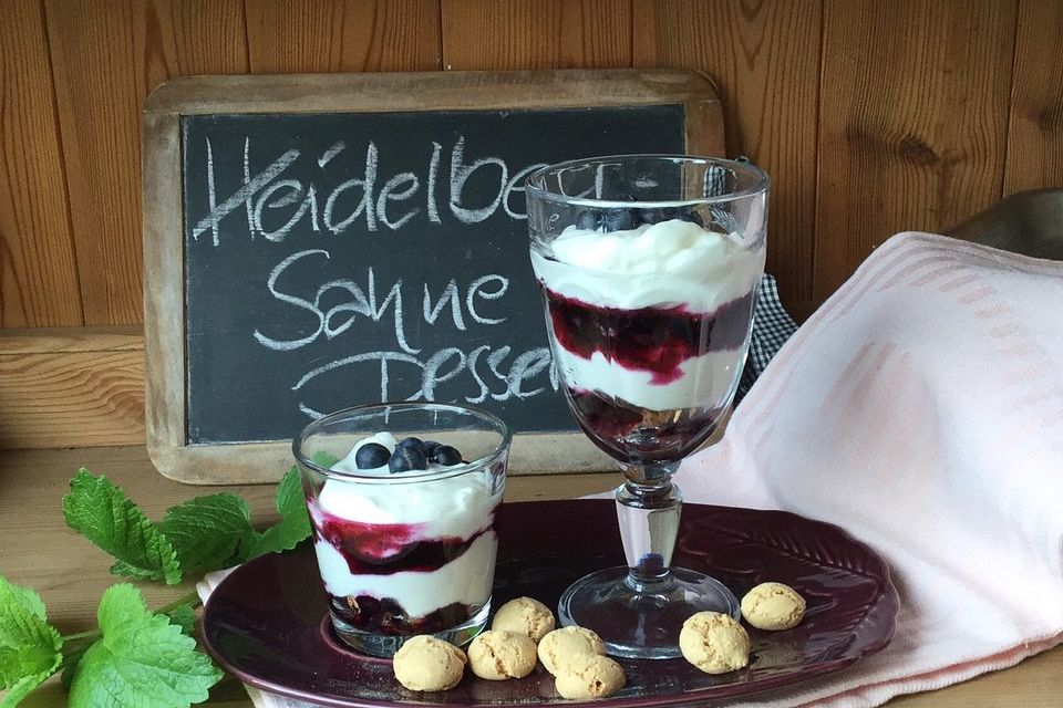 Heidelbeer - Sahne Dessert