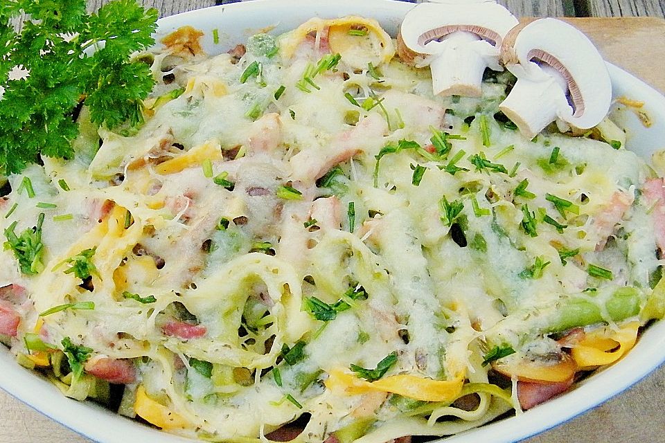 Grüne Bohnen - Champignon Nudelauflauf Grüne Bohnen - Champignon Nudelauflauf