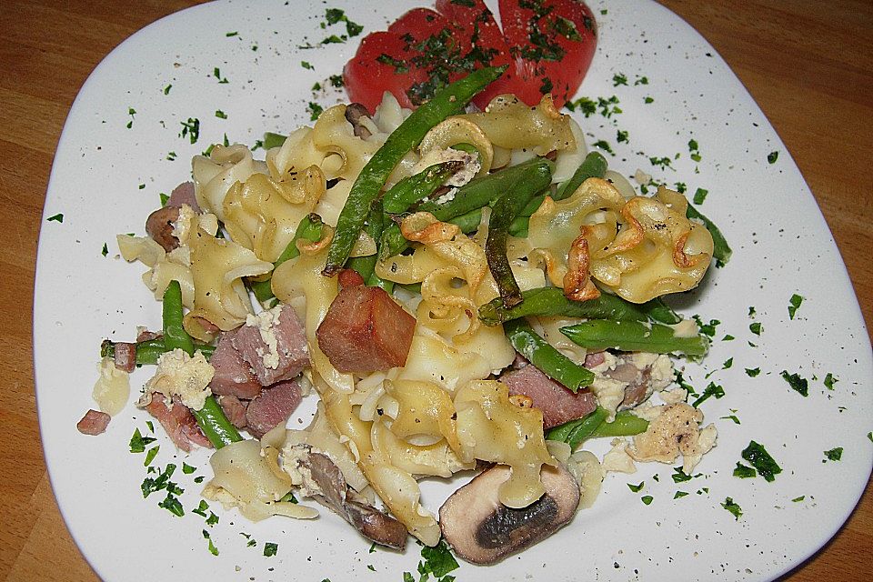 Grüne Bohnen - Champignon Nudelauflauf Grüne Bohnen - Champignon Nudelauflauf