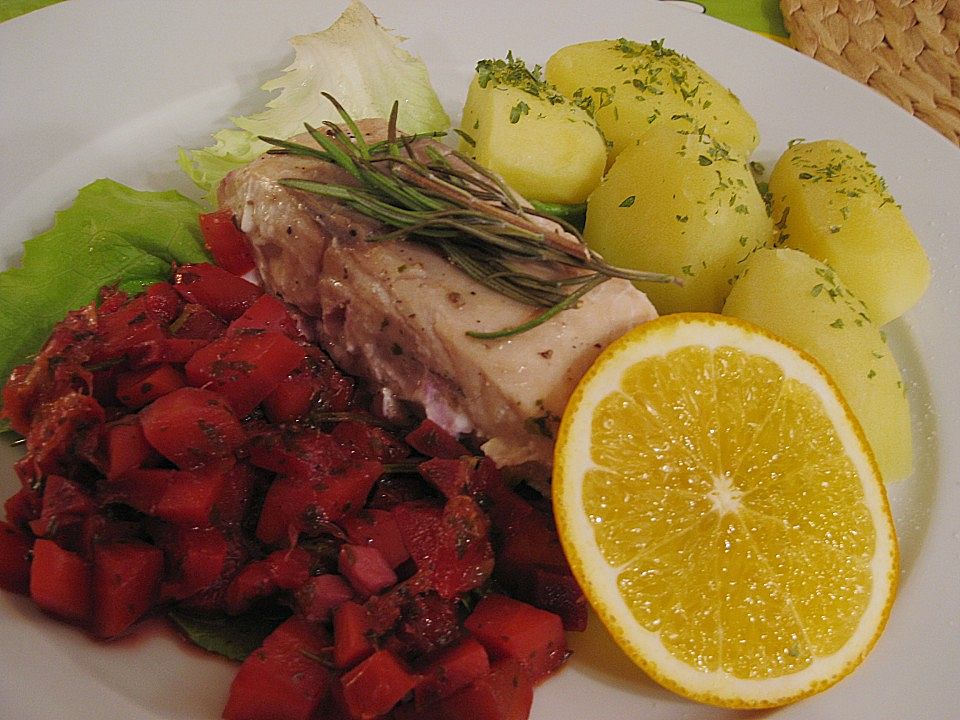 Wildlachsfilet mit buntem Gemüse und Salzkartoffeln von Pattis-Küche ...