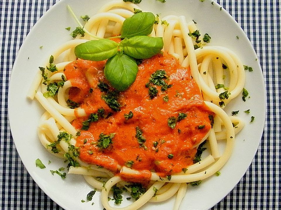 Maccaroni mit Tomatencremesauce von garten-gerd| Chefkoch
