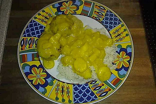 Frikadellen mit Ananas - Bananen - Curry - Sauce von tatho| Chefkoch