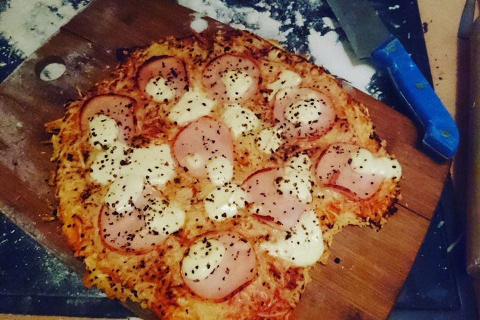 Marinas Pizzateig mit Backpulver