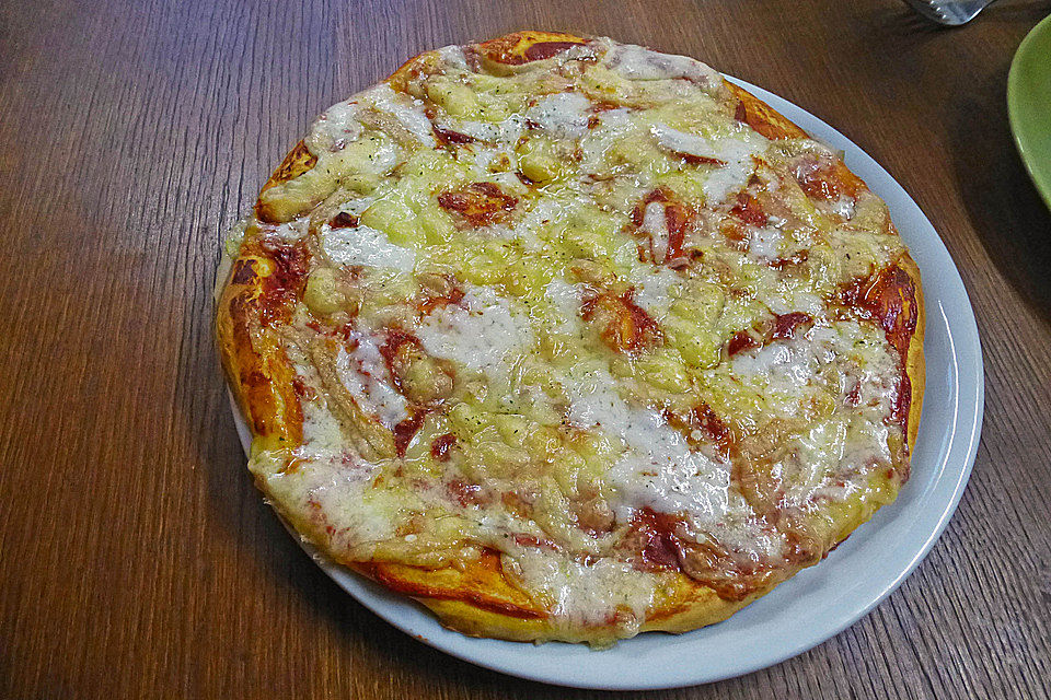 Marinas Pizzateig mit Backpulver