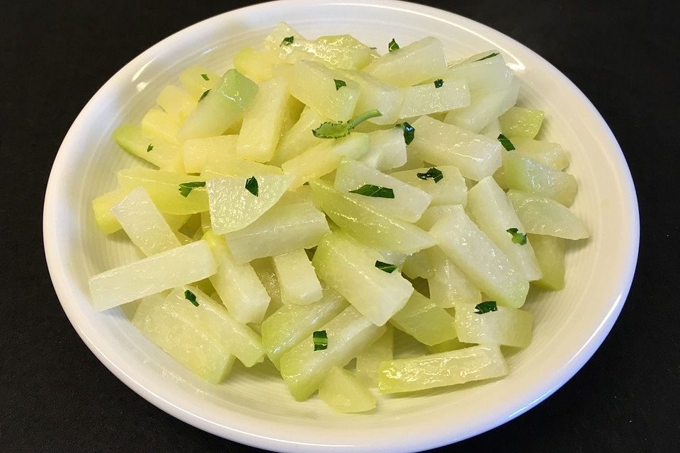 Kohlrabigemüse in Butter