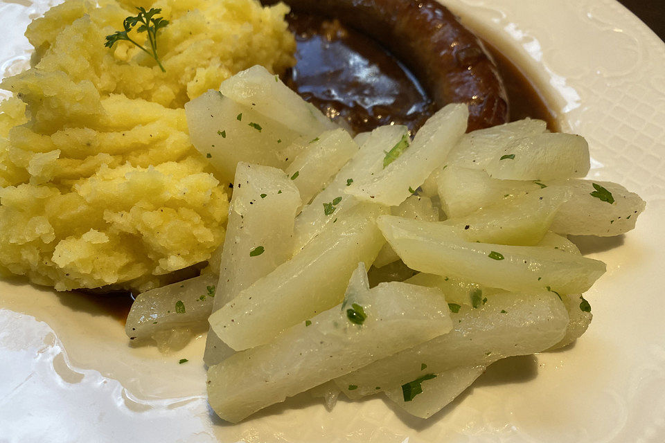 Kohlrabigemüse in Butter