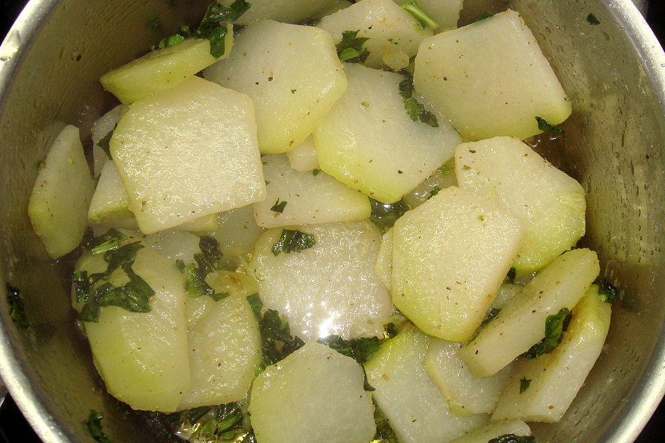 Kohlrabigemüse in Butter