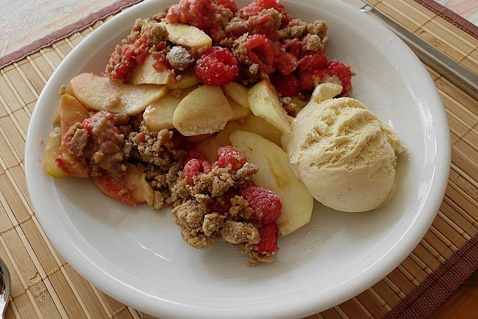 Apfel - Himbeer - Crumble