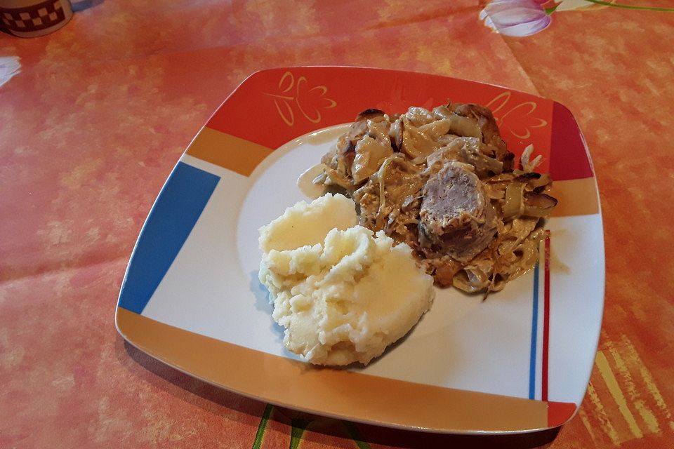 Überbackenes Schweinefilet mit Senfkruste