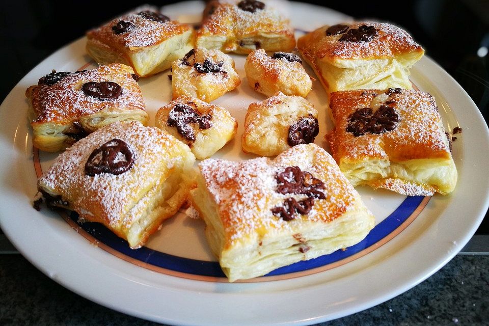 Schoko - Blätterteig - Polster Schoko - Blätterteig - Polster