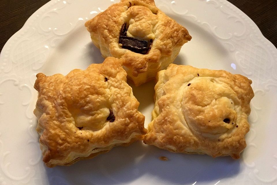 Schoko - Blätterteig - Polster Schoko - Blätterteig - Polster