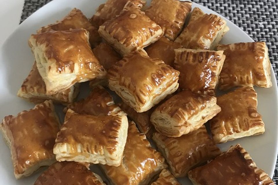 Schoko - Blätterteig - Polster Schoko - Blätterteig - Polster