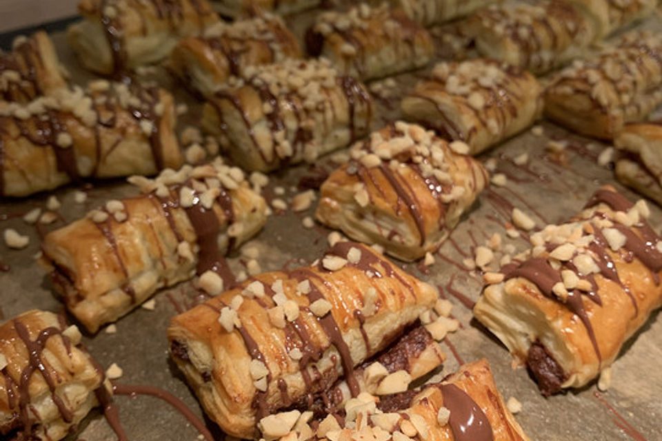 Schoko - Blätterteig - Polster Schoko - Blätterteig - Polster