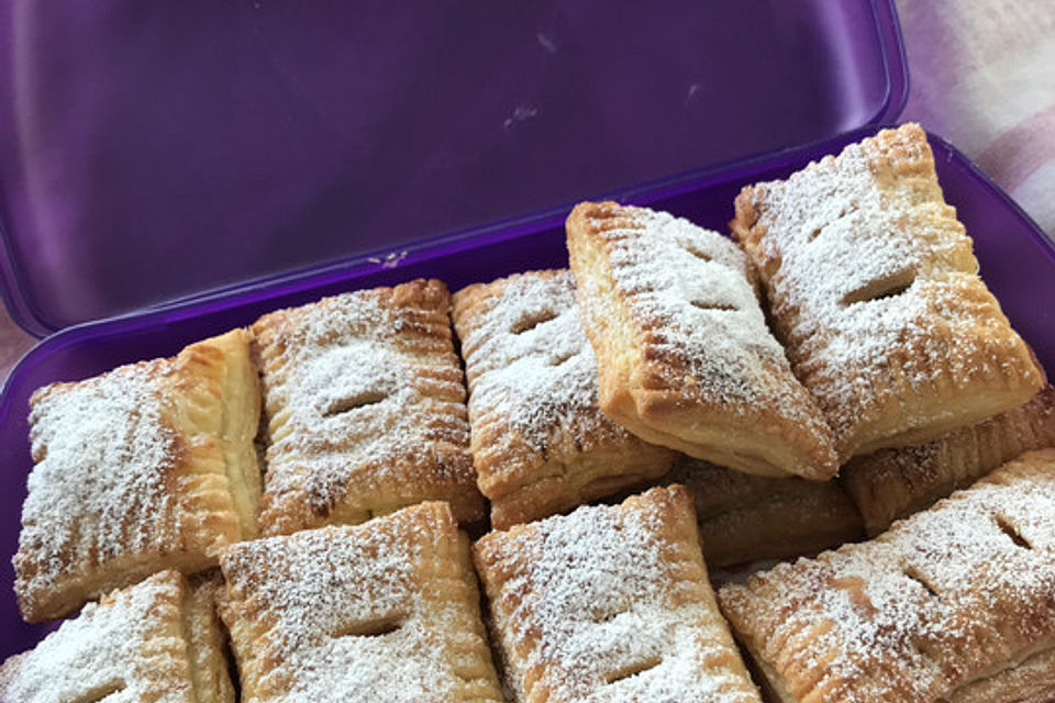 Schoko - Blätterteig - Polster Schoko - Blätterteig - Polster