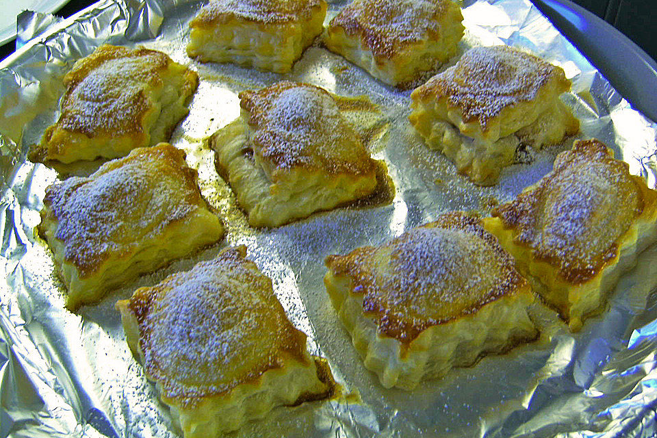 Schoko - Blätterteig - Polster Schoko - Blätterteig - Polster