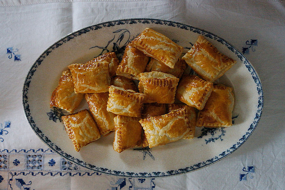 Schoko - Blätterteig - Polster Schoko - Blätterteig - Polster
