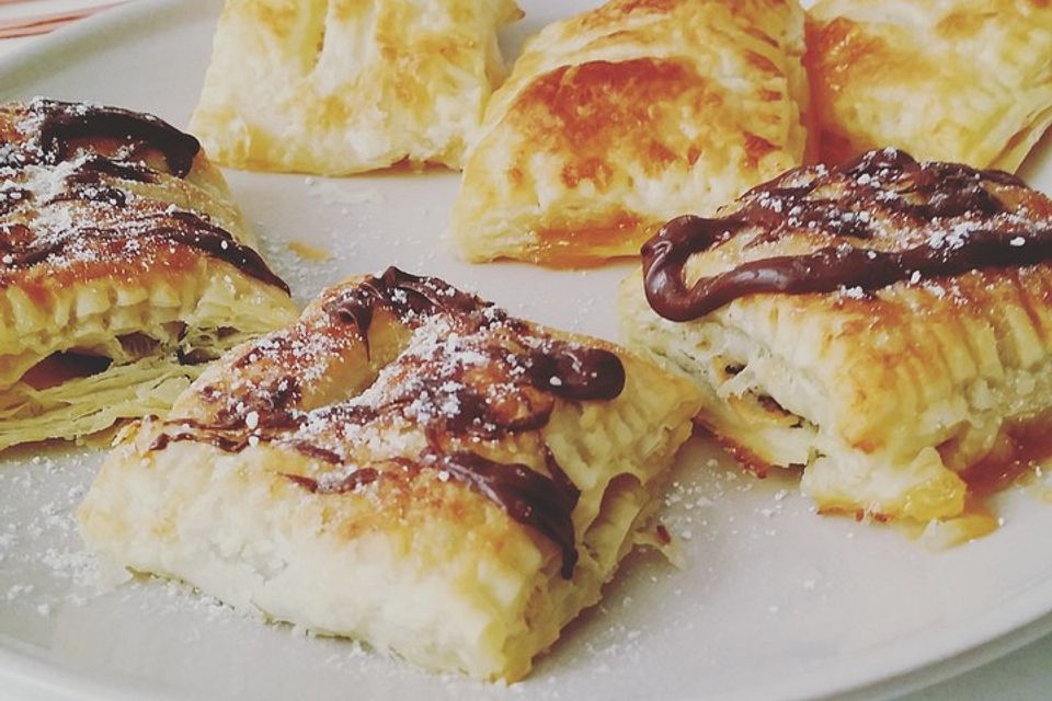 Schoko - Blätterteig - Polster Schoko - Blätterteig - Polster