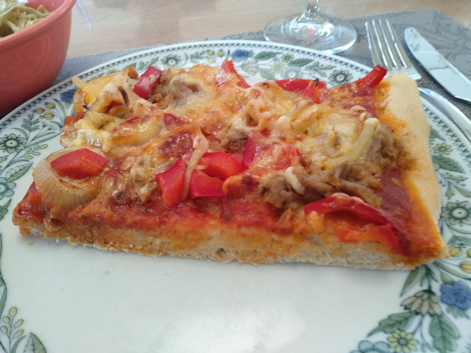 Pizza Thunfisch - Tonno Cipolla von Teddy01969 | Chefkoch Pizza Thunfisch - Tonno Cipolla von Teddy01969 | Chefkoch