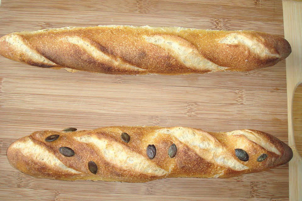 Sauerteig-Baguettes mit Maisgrieß