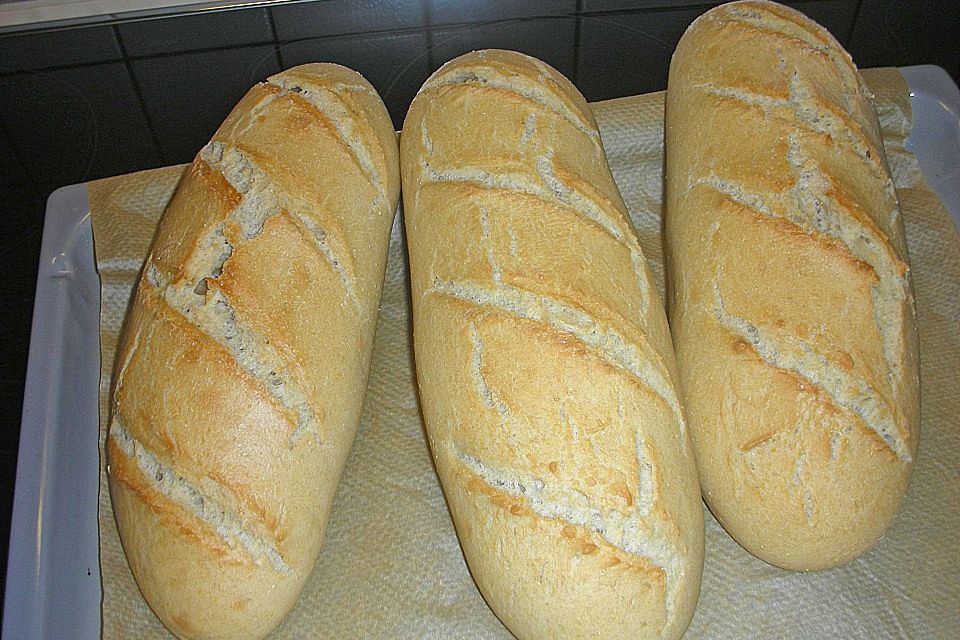 Sauerteig-Baguettes mit Maisgrieß