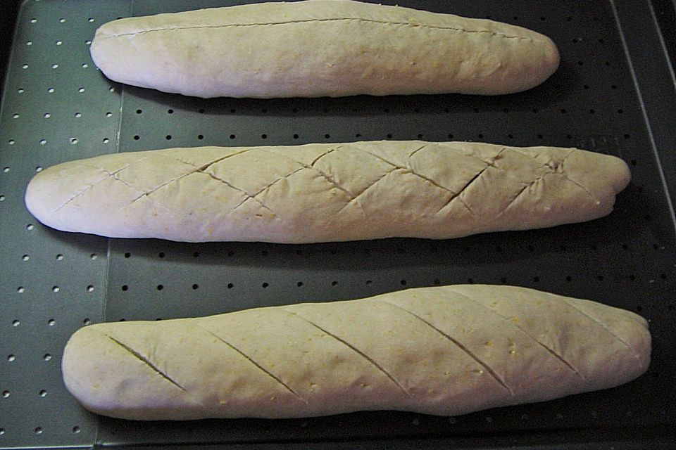 Sauerteig-Baguettes mit Maisgrieß