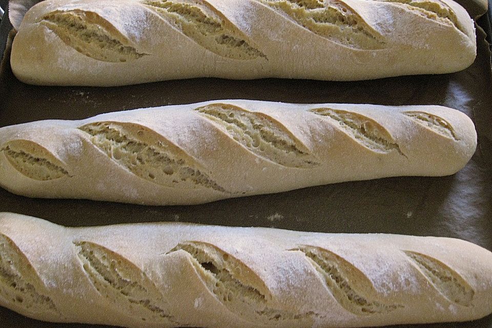 Sauerteig-Baguettes mit Maisgrieß