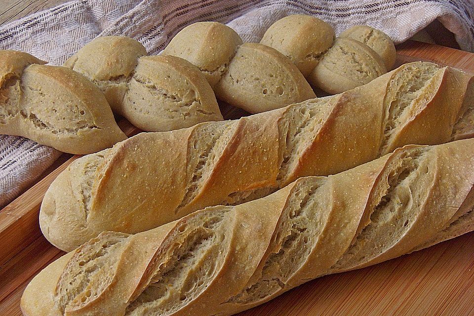 Sauerteig-Baguettes mit Maisgrieß