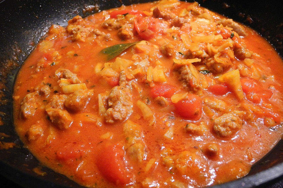 Fusilli mit Salsiccia - Fenchel - Sugo