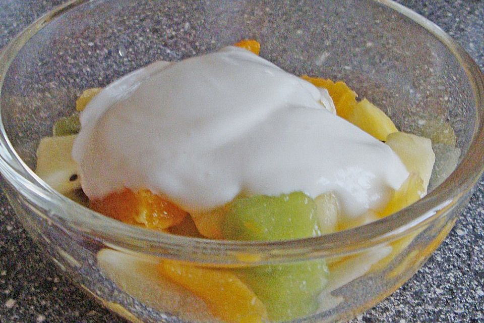 Obstsalat mit Mascarponesauce