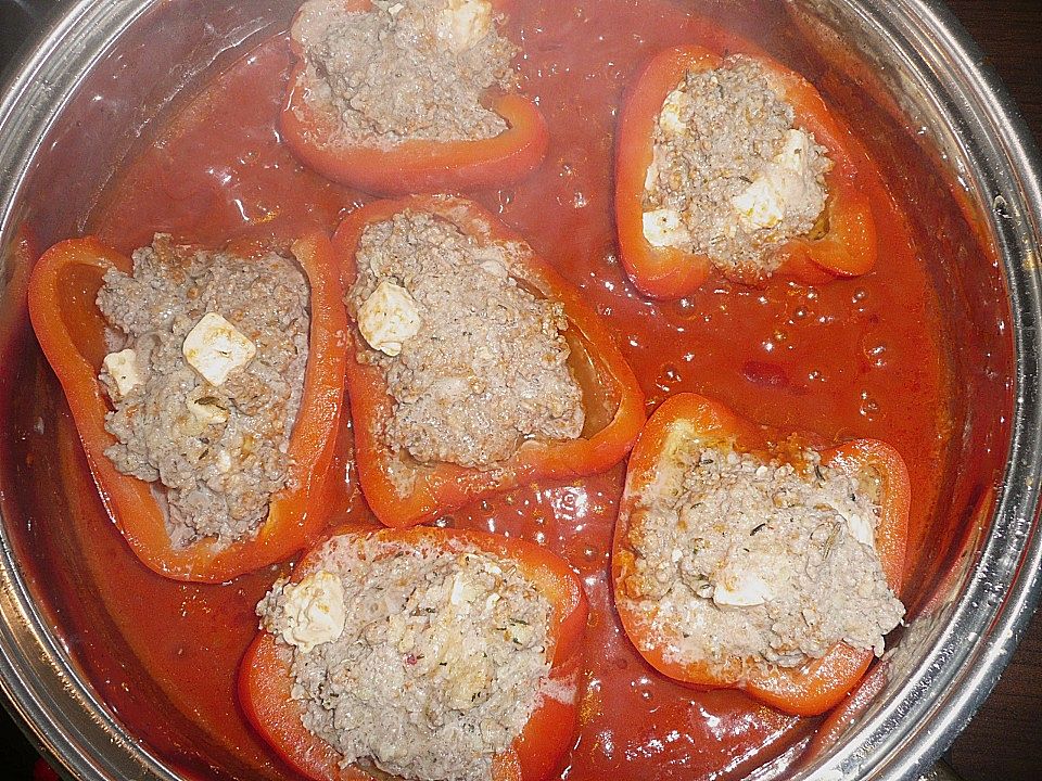 Gefüllte Paprikaschoten in Tomatensoße von kröte1977| Chefkoch