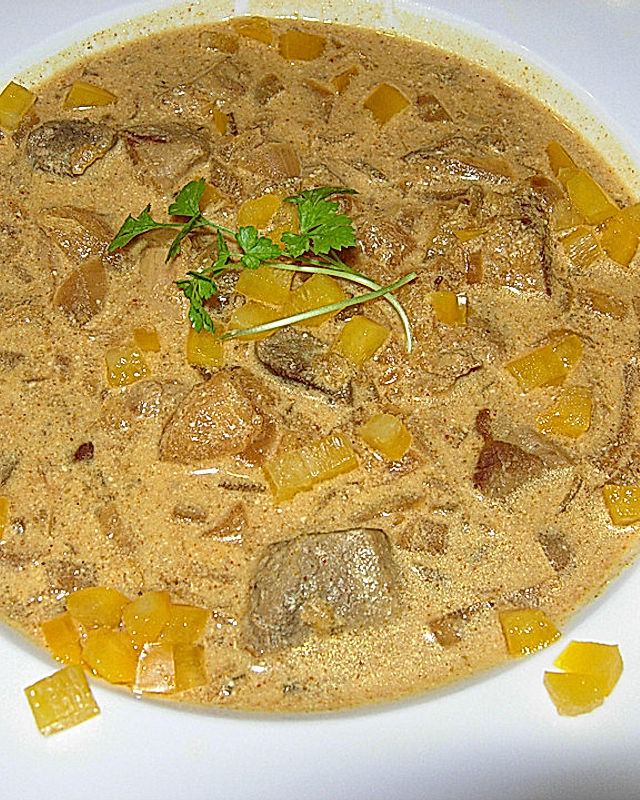 Curry - Sahne Suppe mit Schnitzelfleisch