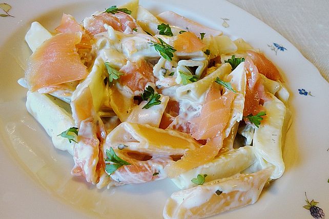 Nudeln mit Schmelzkäse - Räucherlachs - Soße von ManuGro| Chefkoch Nudeln mit Schmelzkäse - Räucherlachs - Soße von ManuGro| Chefkoch