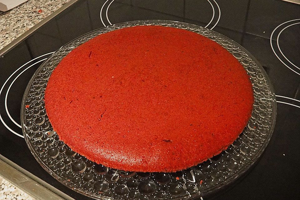 Red Velvet Cheesecake