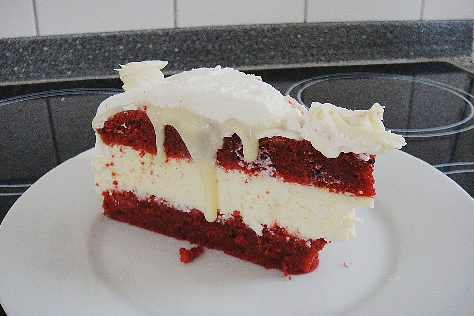 Red Velvet Cheesecake