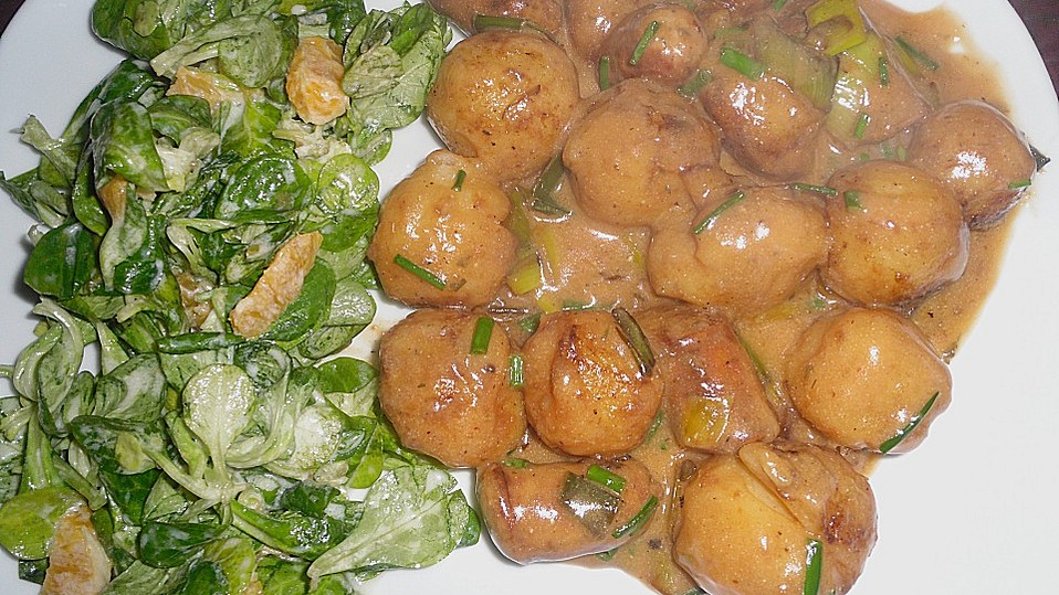 Knödelpfanne mit Würstchen von plumbum