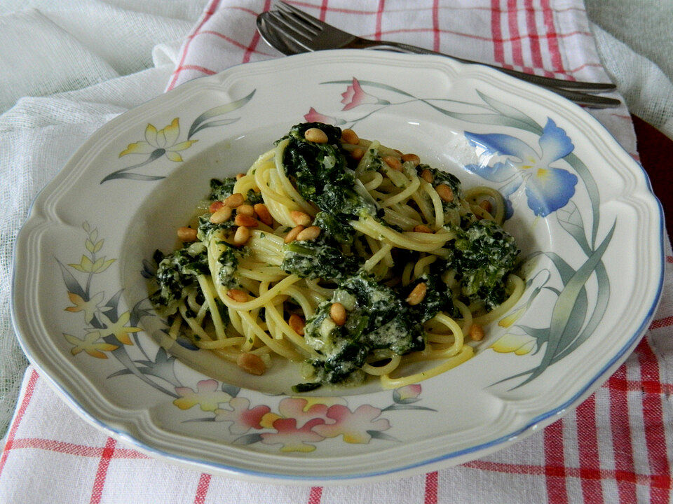Spaghetti mit Spinat - Gorgonzola Sauce von Koelkast| Chefkoch