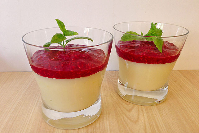 Sahnepudding mit Himbeersoße von clearchen| Chefkoch