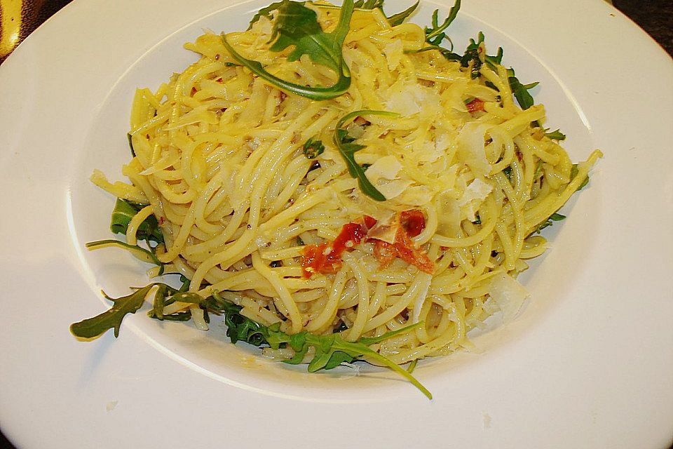 Emilys Spaghetti pomodoro e rucola