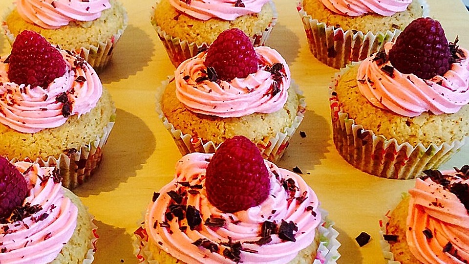 Vegane Vanilla Cupcakes Mit Himbeer Frosting Von Julia 281 Chefkoch