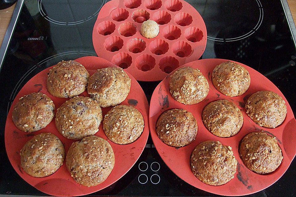 Himbeer - Marzipan - Muffins mit Fruchtbuttermilch